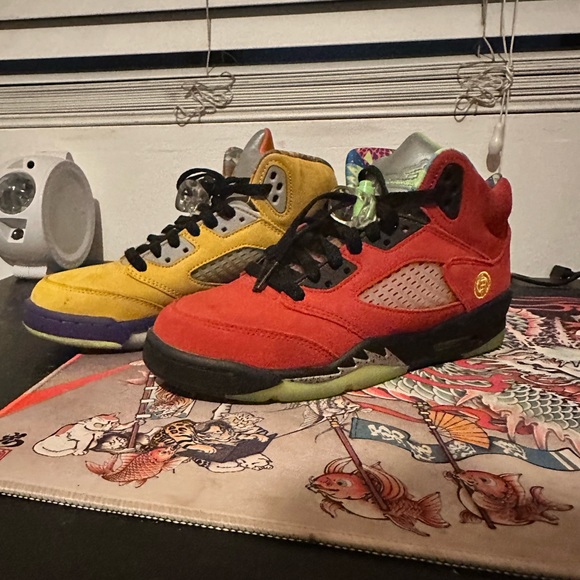 Jordan 5 Retro “What The” size 5.5y - Picture 2 of 5